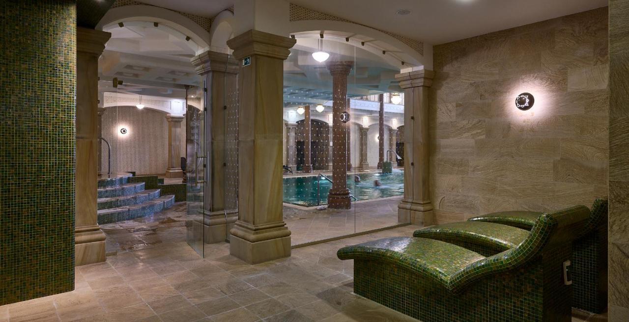 Andrássy Kúria&Spa Tarcal Exterior foto The spa at the Hotel